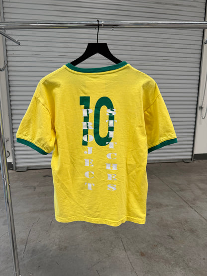 Peeker Tee