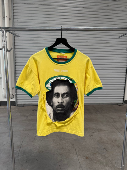 Peeker Tee