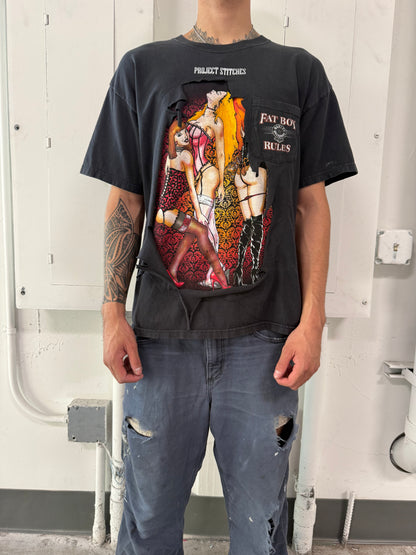 Peeker Tee