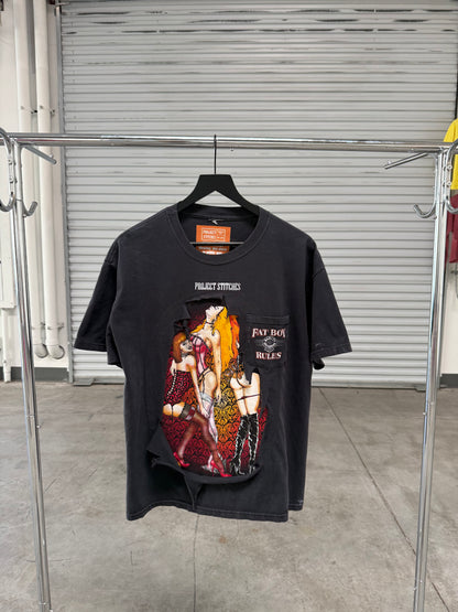Peeker Tee