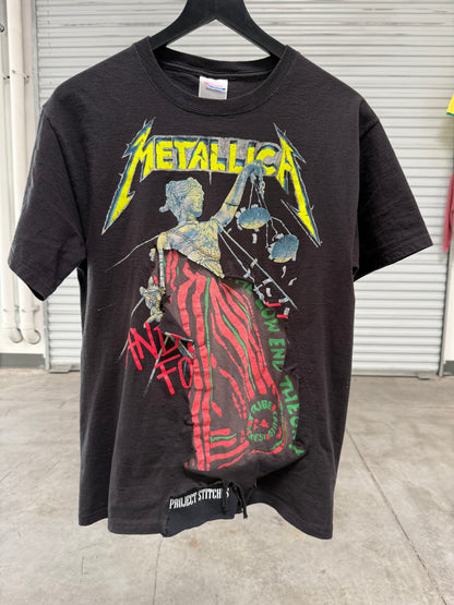 Peeker Tee