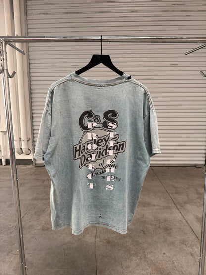 Peeker Tee